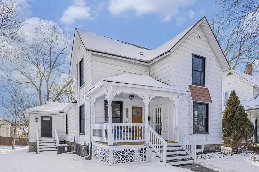 509 S East Street, Chelsea, MI 48118