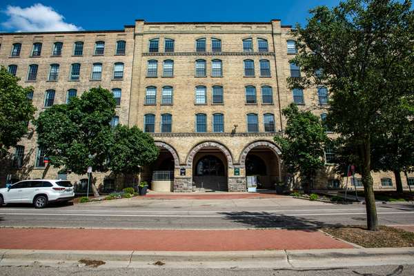940 Monroe NW Avenue ##461, Grand Rapids, MI 49503