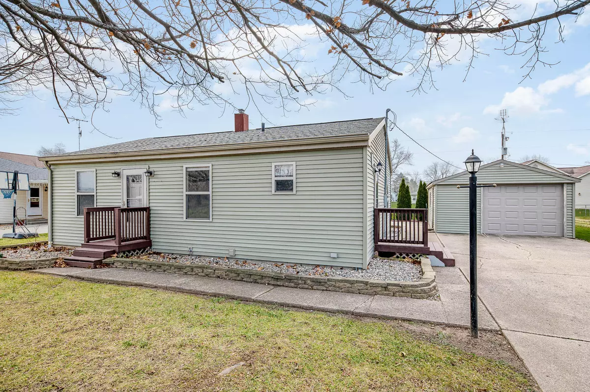 Three Rivers, MI 49093,15731 Hoffman Road
