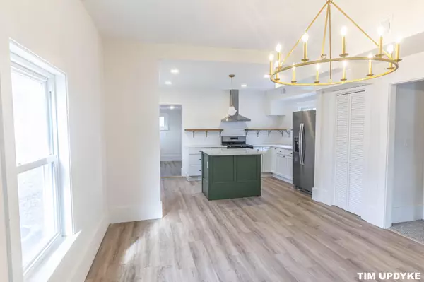 Grand Haven, MI 49417,825 Pennoyer Avenue