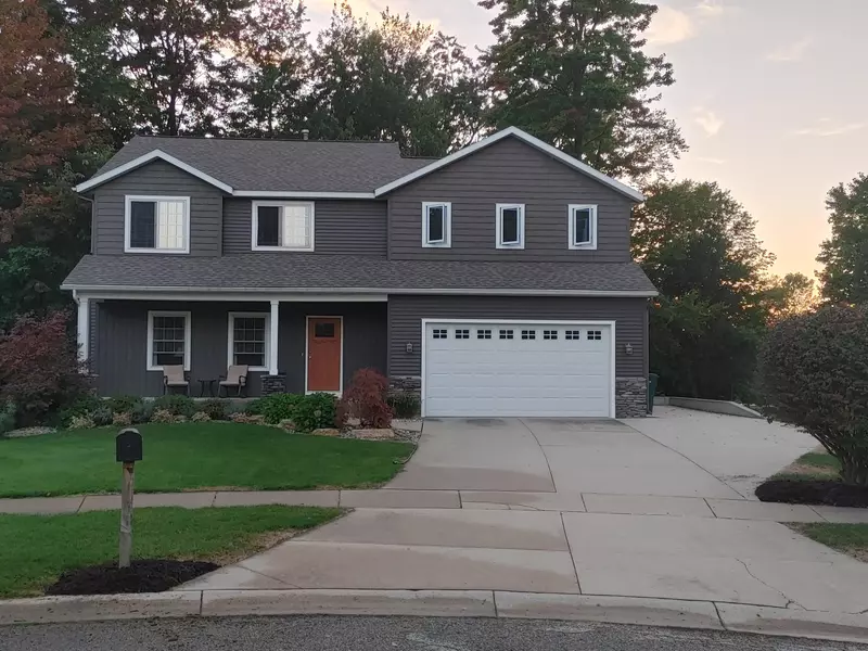 7166 Pine Grove Street, Allendale, MI 49401
