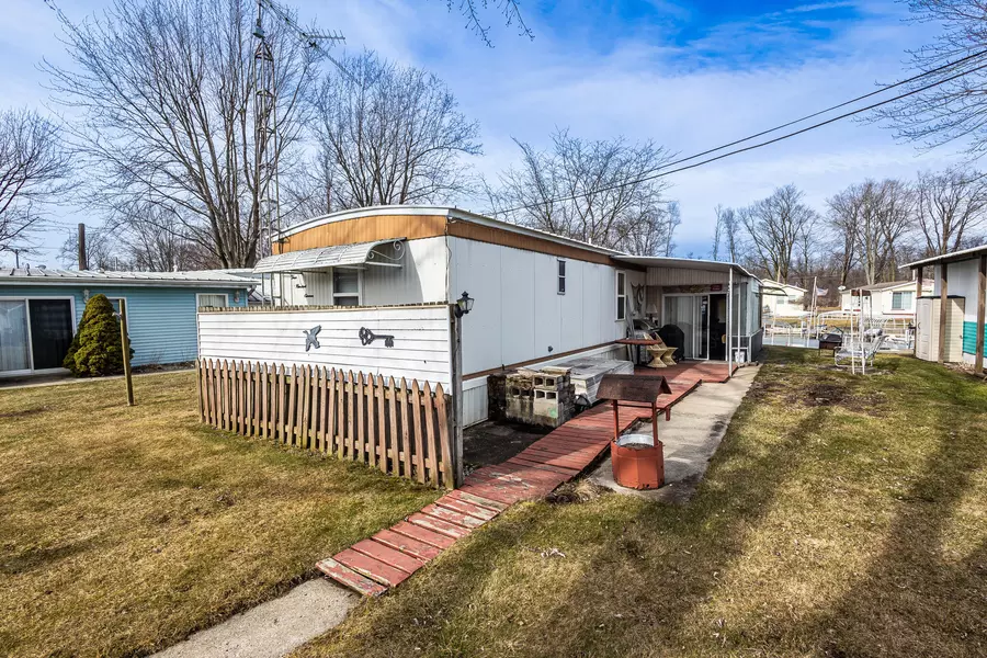 514 Maple Lane, Coldwater, MI 49036