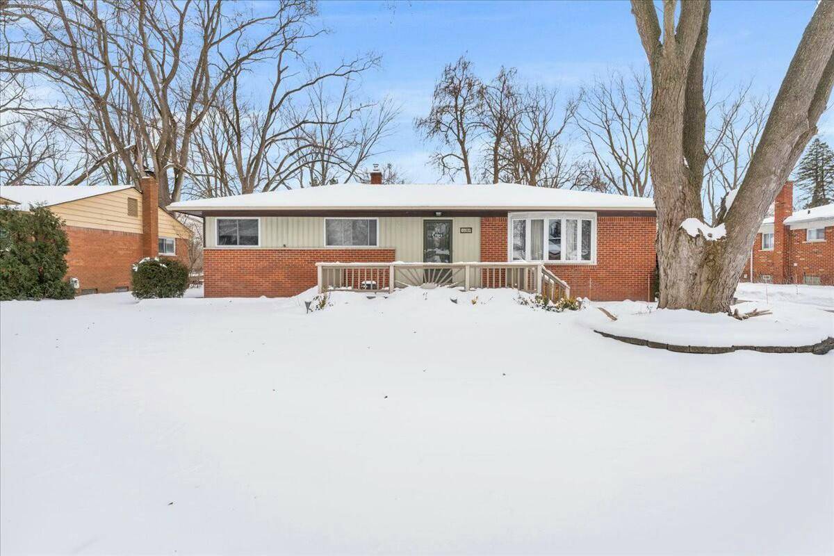 4588 Beuren Street, Shelby Twp, MI 48316