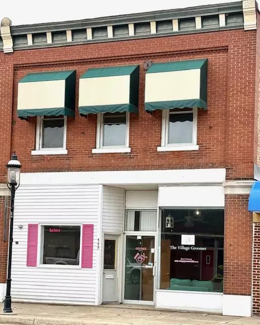 Lawrence, MI 49064,117 N Paw Paw Street