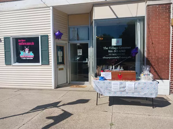 Lawrence, MI 49064,117 N Paw Paw Street