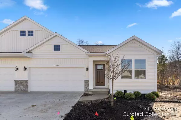 12350 Hawley Drive #13, Grand Haven, MI 49417