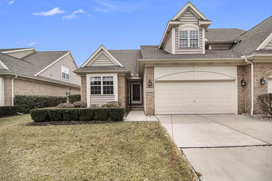 32973 Brookside Circle, Livonia, MI 48152