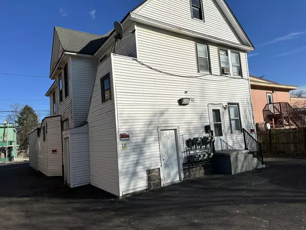 Kalamazoo, MI 49008,824 S Westnedge Avenue