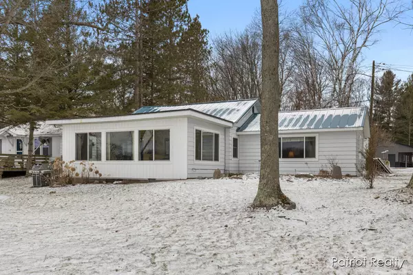White Cloud, MI 49349,1122 Woodland Drive