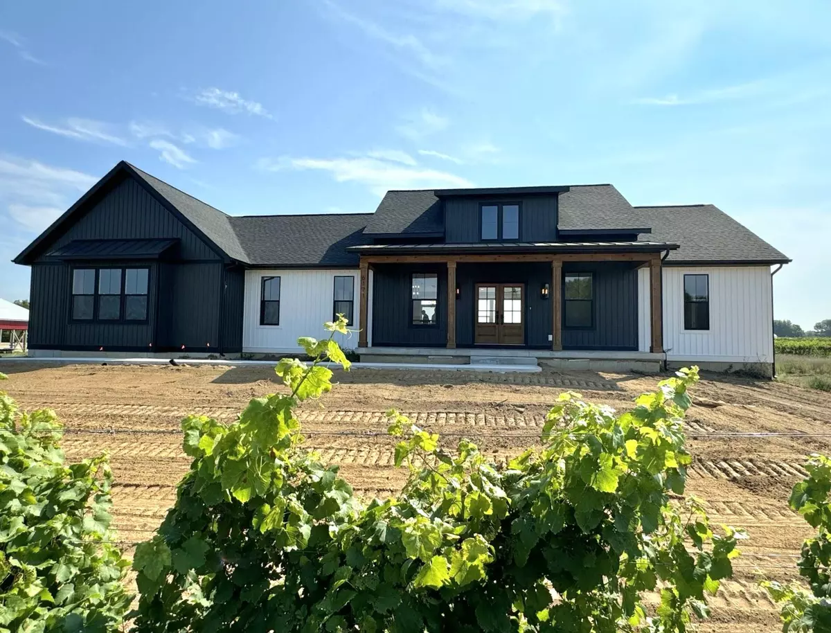 Fennville, MI 49408,6171 122nd Avenue