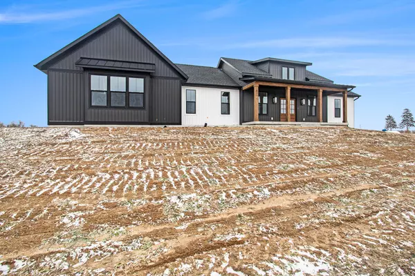Fennville, MI 49408,6171 122nd Avenue