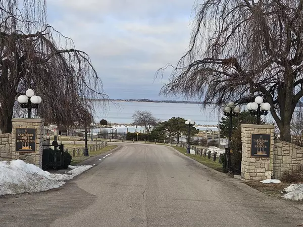 Muskegon, MI 49441,1200 Lakeshore Drive #51