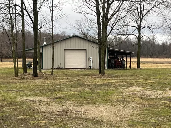 63464 60th Street, Hartford, MI 49057