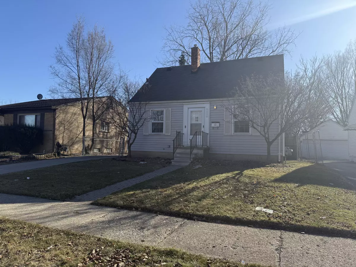 Harper Woods, MI 48225,18996 Washtenaw Street
