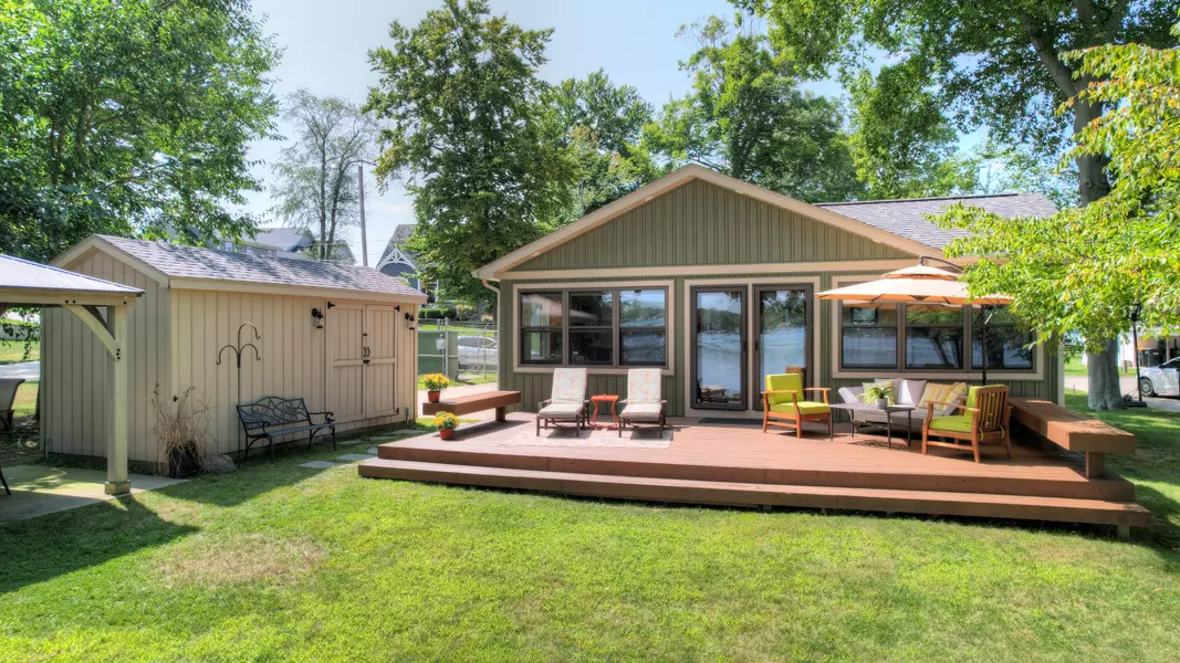 3285 Elmwood Beach Road, Middleville, MI 49333