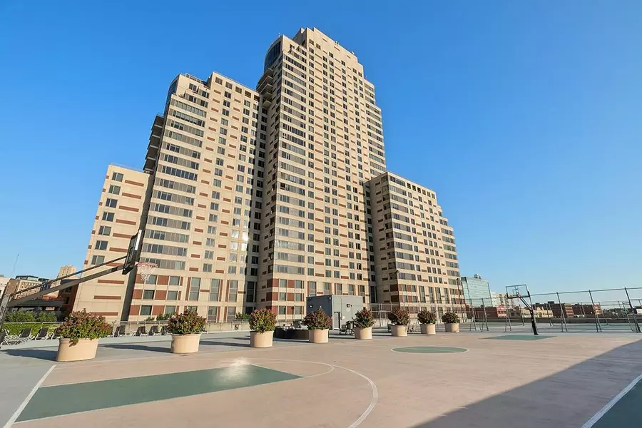32 Campau NW Circle #2703, Grand Rapids, MI 49503