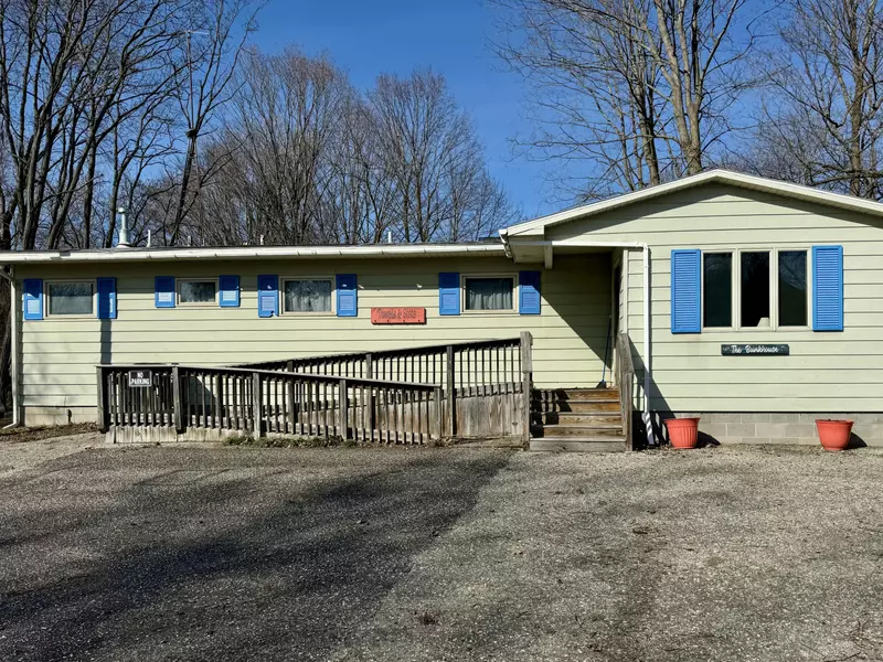 8288 Portage Street, Onekama, MI 49675