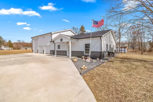 Jonesville, MI 49250,518 Evans Street