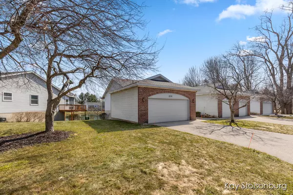 Grand Rapids, MI 49548,231 Laurelwood SW Court
