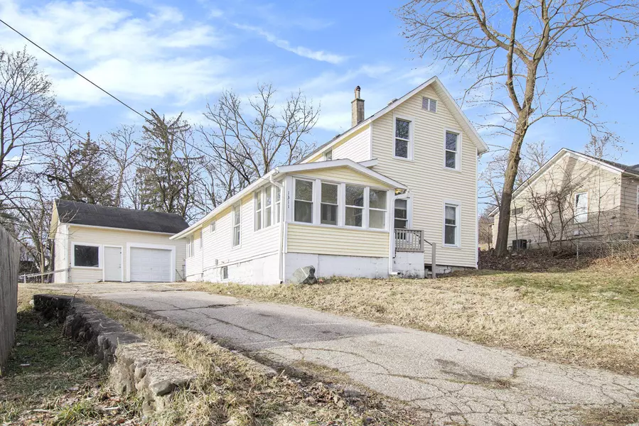 1311 Alamo Avenue, Kalamazoo, MI 49006