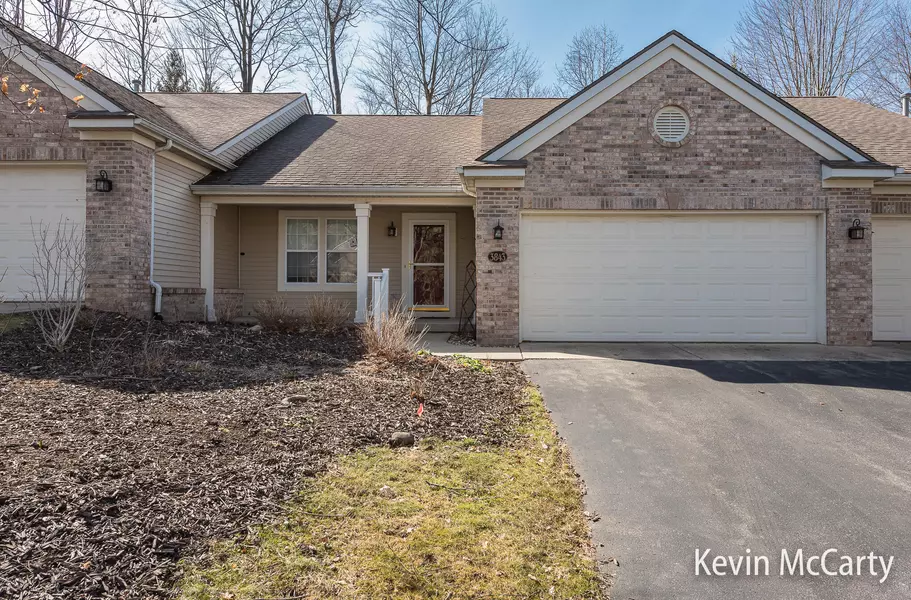 3843 Old Elm SE Drive, Kentwood, MI 49512