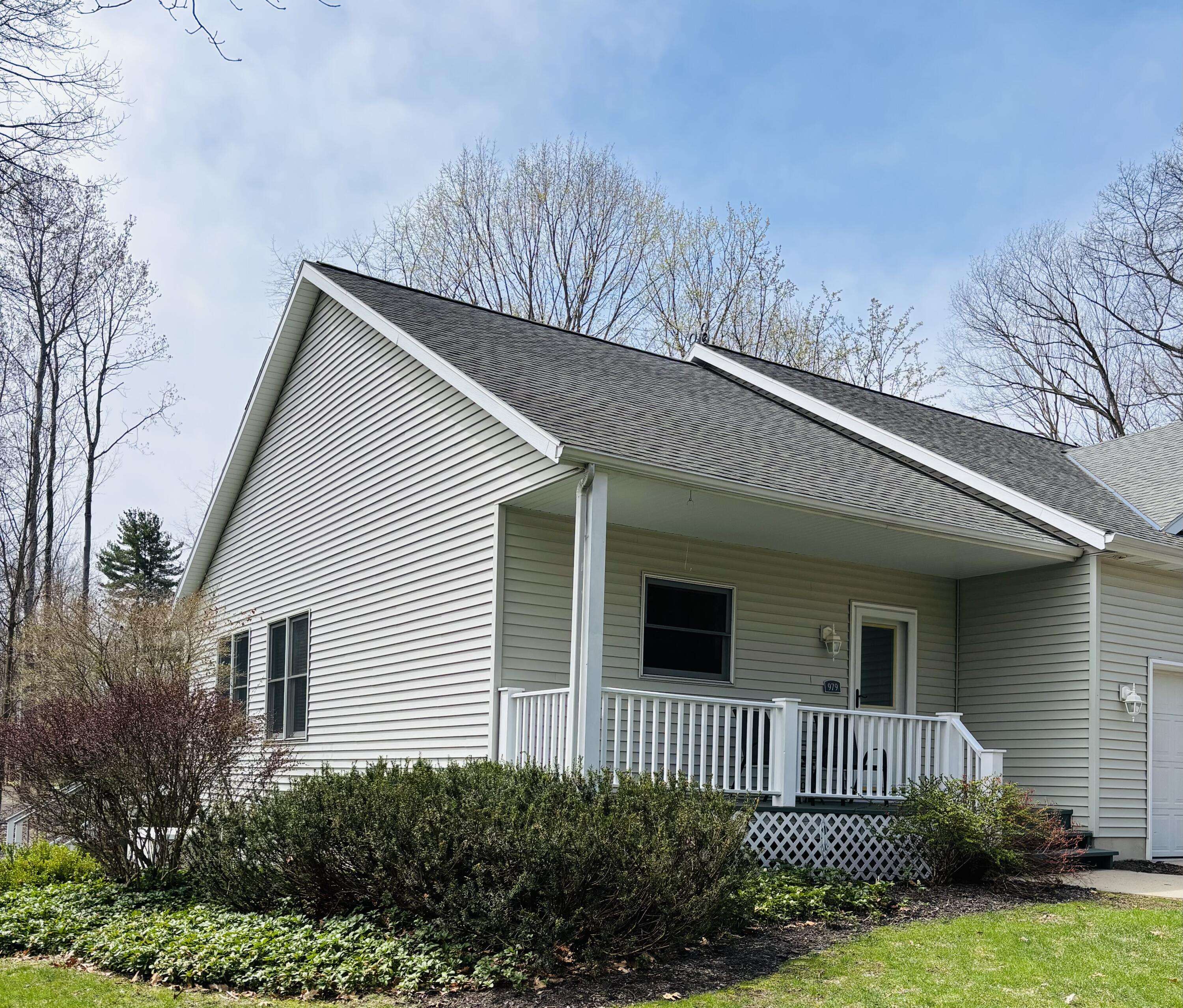 Saugatuck, MI 49453,979 Maple Woods Drive