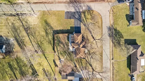 Jackson, MI 49203,1014 Crestwood Lane