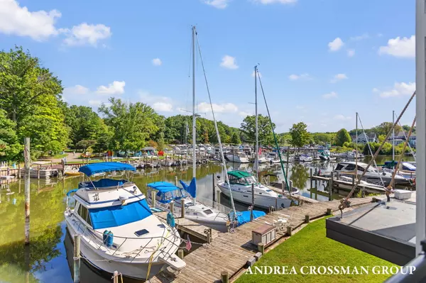 South Haven, MI 49090,1 N Bailey Avenue ##1