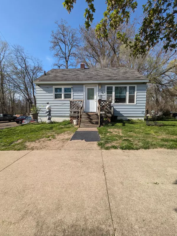 Three Rivers, MI 49093,210 Fifth Avenue