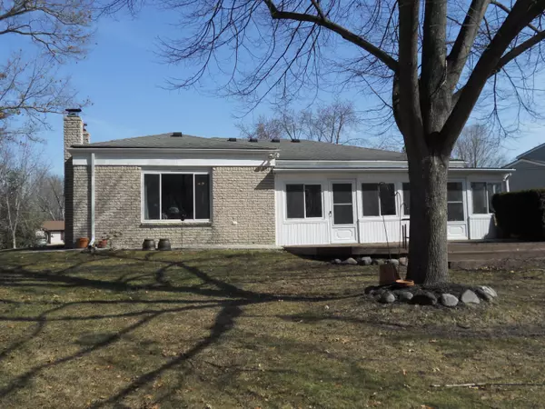Waterford, MI 48327,7769 Pleasant Manor Drive