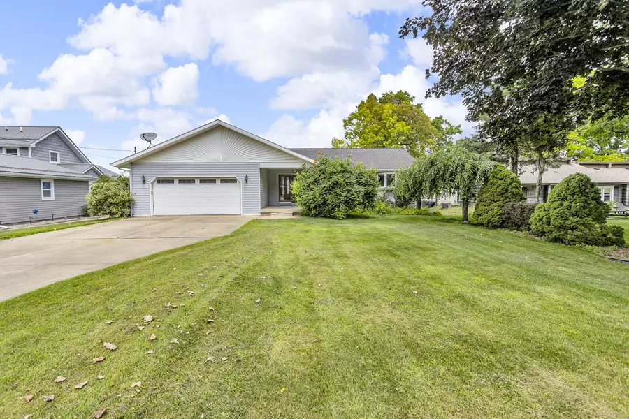 4210 Dawn Drive Drive, Hillsdale, MI 49242