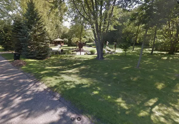 Douglas, MI 49406,134 St Peters Drive #6