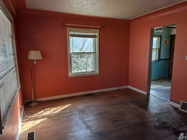 Lansing, MI 48911,945 Brad Street
