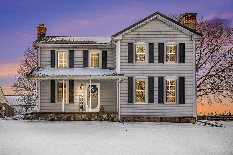 19561 Fawn River Road, White Pigeon, MI 49099