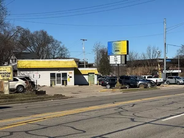 2104 Portage Street, Kalamazoo, MI 49001