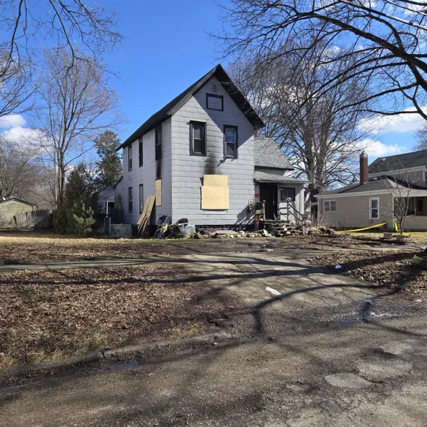 Three Rivers, MI 49093,606 8th Street