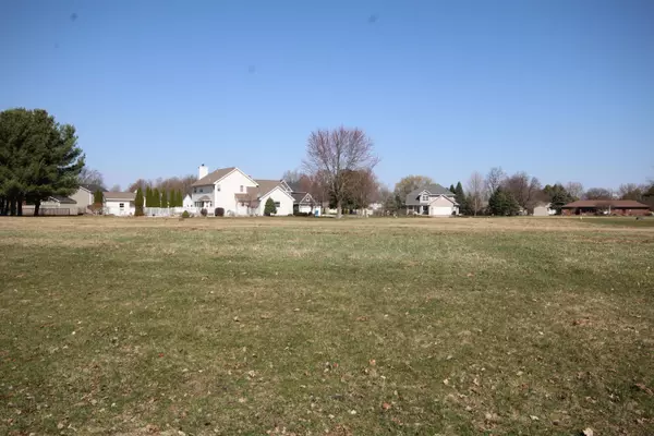 908 Maple Meadows Avenue, Vicksburg, MI 49097