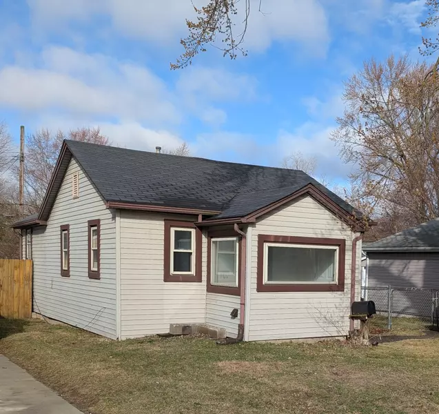 6044 Glenis Street, Taylor, MI 48180