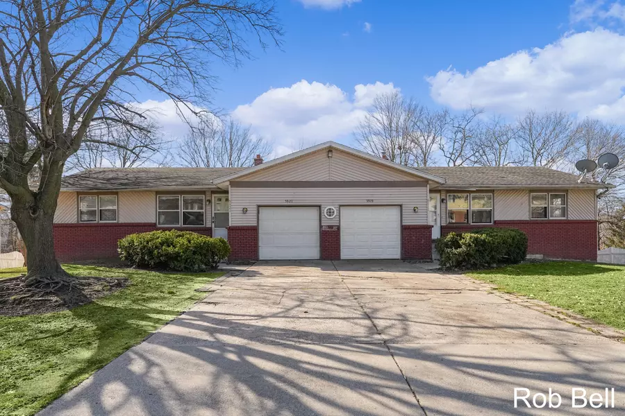 5919 Christie SE Avenue, Kentwood, MI 49508