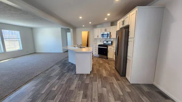 Charlotte, MI 48813,884 Ottawa Court #7