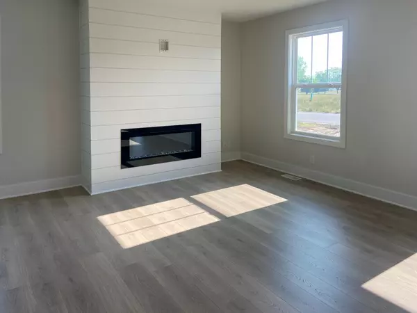 Allendale, MI 49401,10725 Melanie Drive