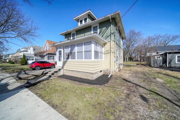 607 Edgewood Street, Jackson, MI 49202