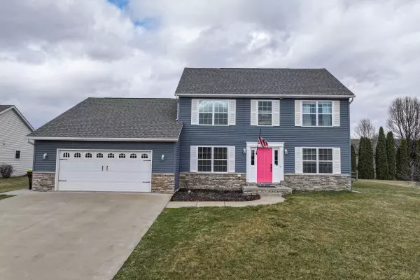700 S Brooke Circle, Blissfield, MI 49228