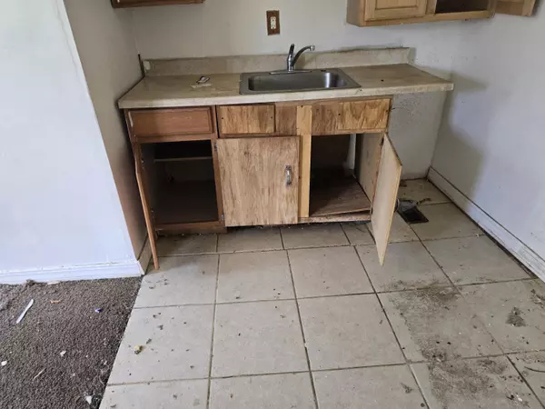 Pontiac, MI 48341,323 Ferry Avenue