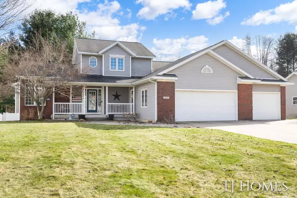 Hudsonville, MI 49426,4690 Pine Oak Court