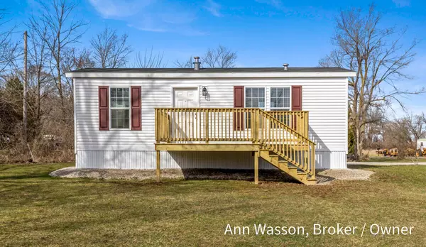 Vermontville, MI 49096,310 Round Lake Road