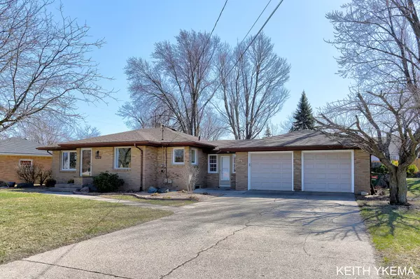 Hudsonville, MI 49426,3232 Kelly Street