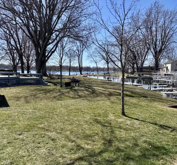 Coldwater, MI 49036,757 Lake Shore Point