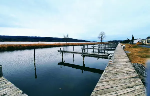 Arcadia, MI 49613,16890 Valley Wood Court