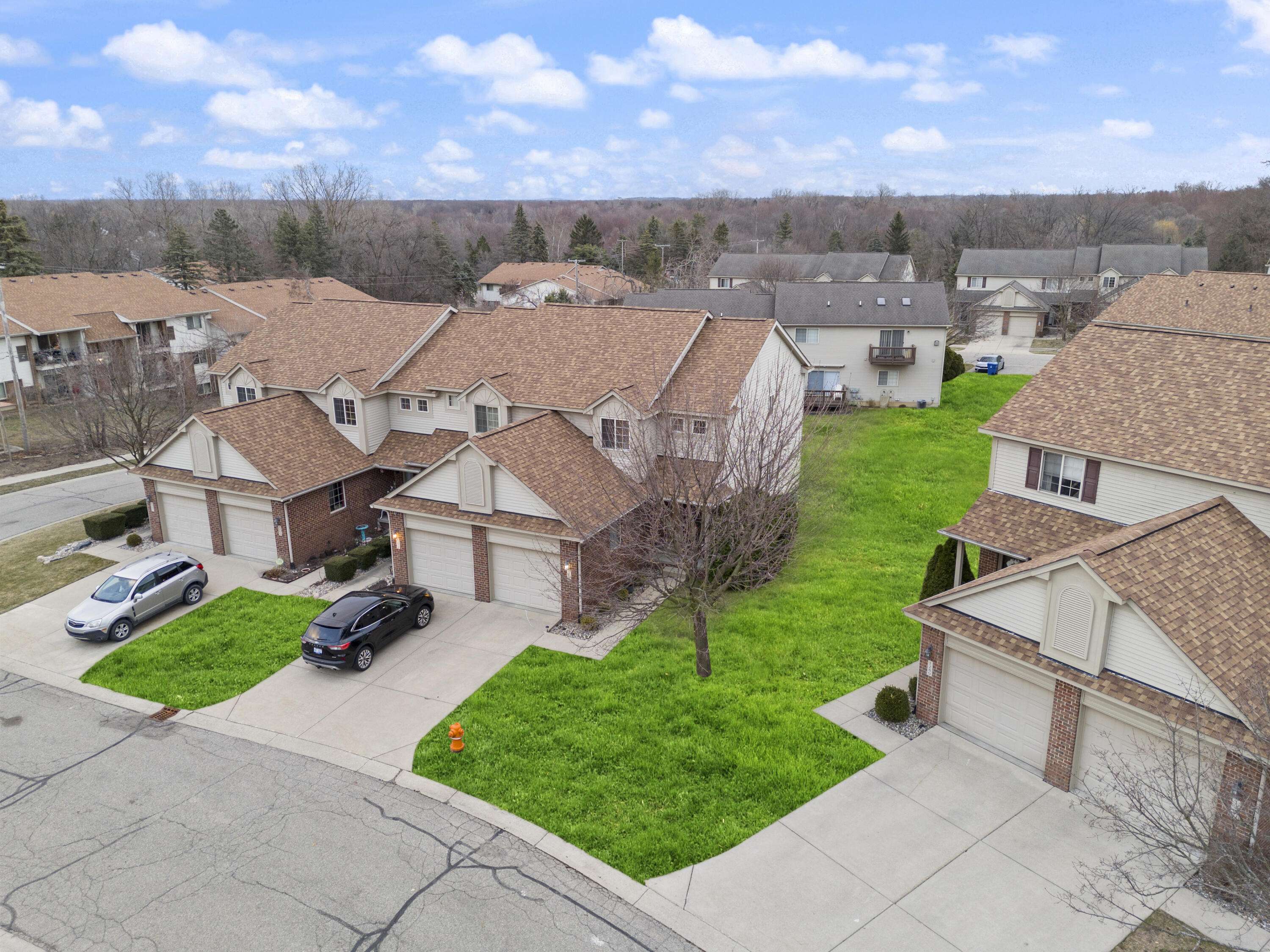 Waterford, MI 48327,1273 Azalea Lane
